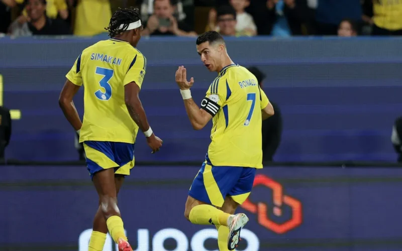 رد سيماكان الصادم.. جيسوس يريد قتلي ورفض عروض الرحيل لحلم اللعب مع رونالدو وماني